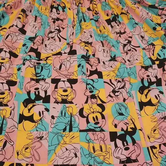 Torrid Mickey And Friends Retro Off Shoulder Short Sleeve Shirt Top, size 3 - Picture 8 of 13